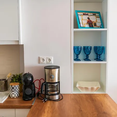 Thalia's Hidden Gem Apartment